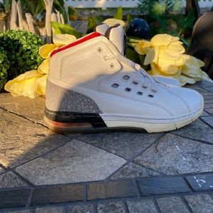 🏀 Nike Air Jordan OL’ School SZ 7Y White Cement Grey Fire Red